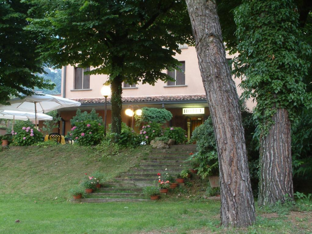 Villa Bredina Sale Marasino Exterior photo